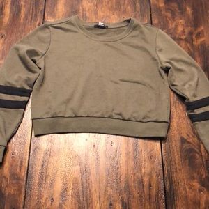 Forever 21 Cropped Olive Sweatshirt - Medium